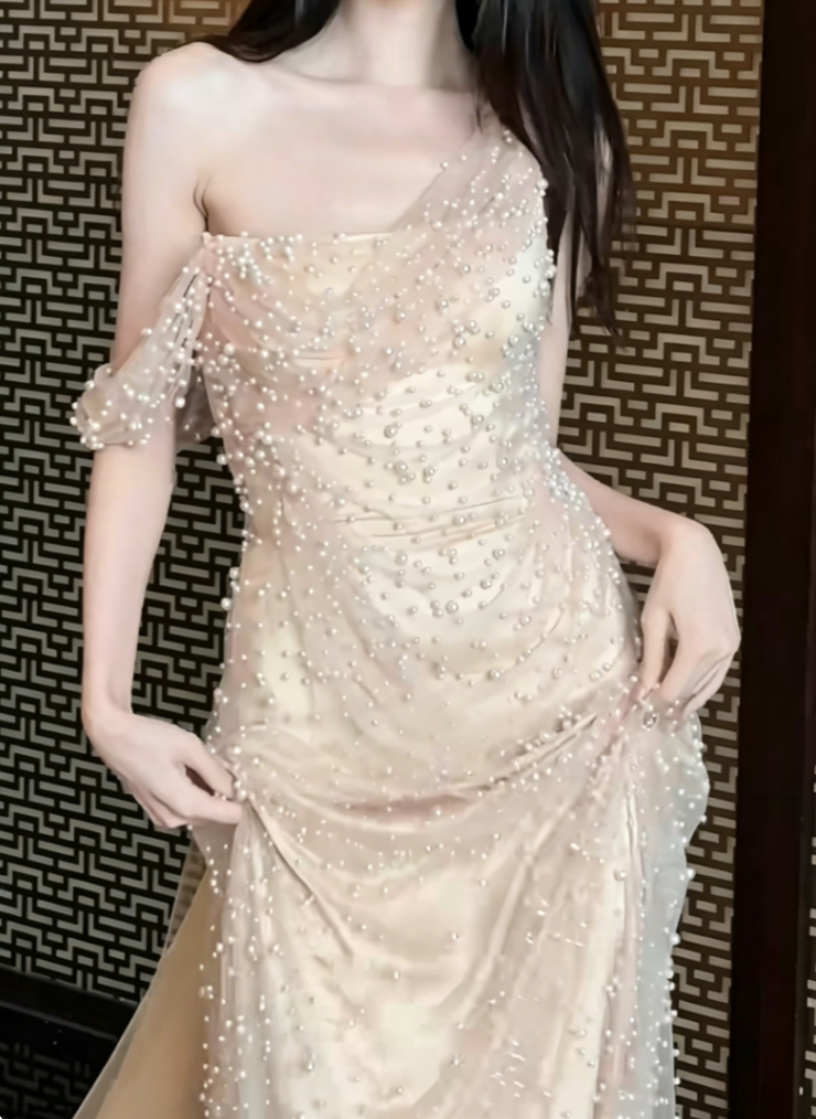 Attractive Asymmetric Neck Ivory Prom Dress Beads Sheath Evening Dress GG6434