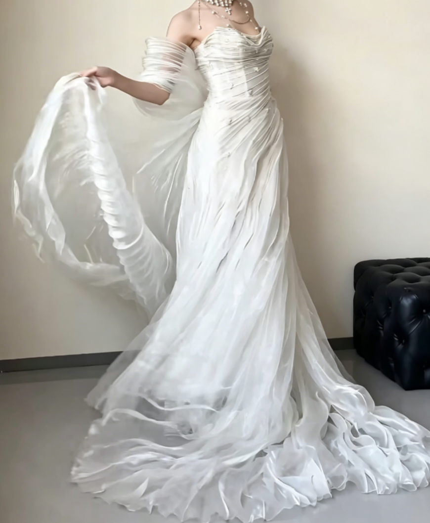 Ornate Strapless Beading Wedding Dress Tulle Mermaid Bridal Dress GG6462