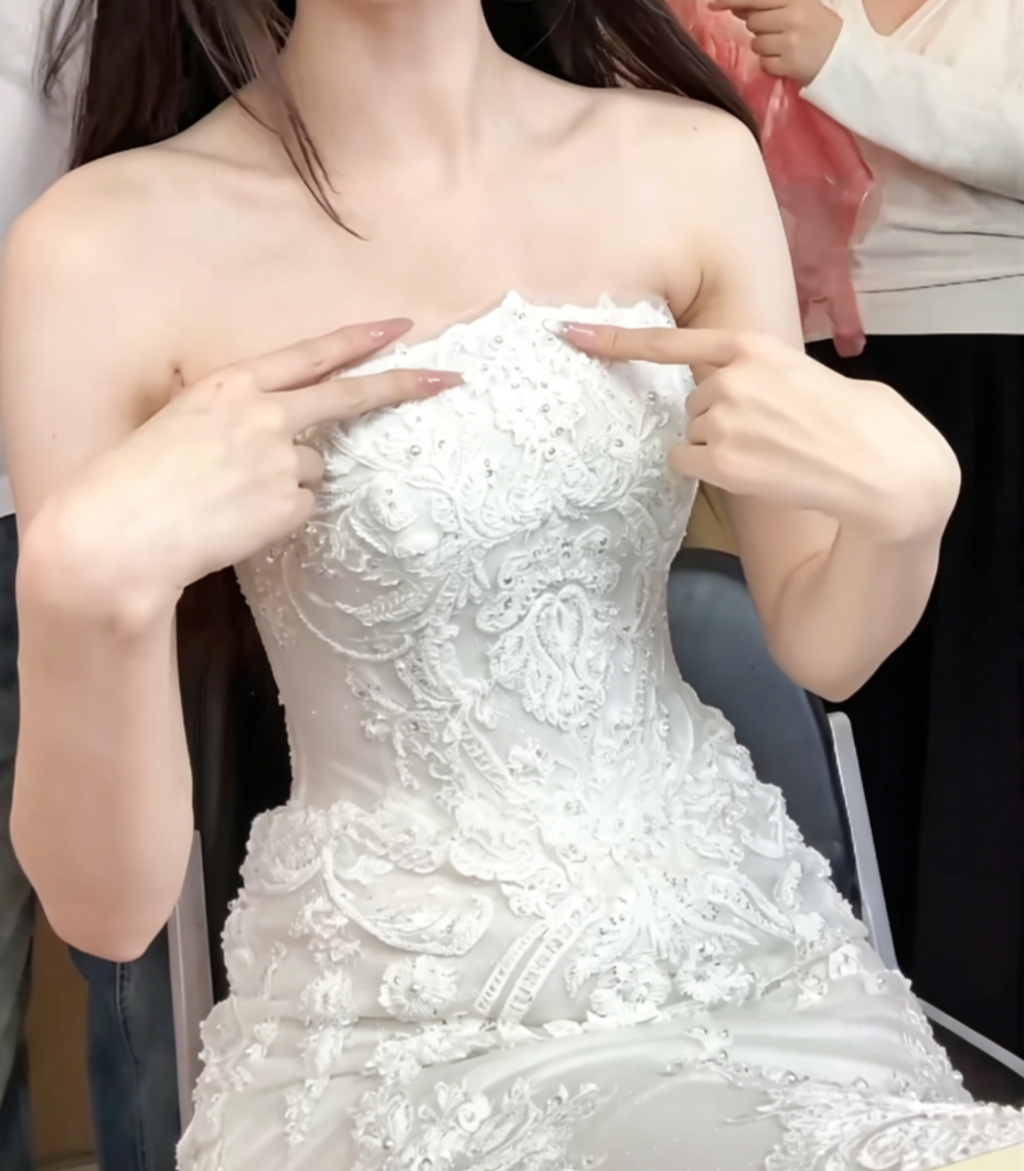 Classical Strapless Lace Wedding Dress With Scarf Sequins Mermiad Bridal Dress GG6473