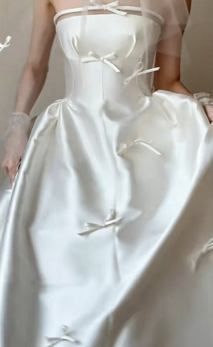 Unique Strapless White Wedding Dress Satin Bows A-Line Bridal Dress GG6492