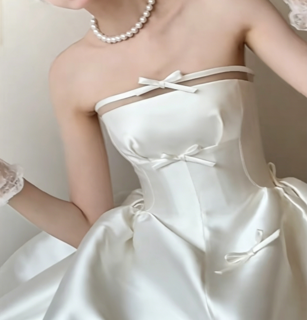 Unique Strapless White Wedding Dress Satin Bows A-Line Bridal Dress GG6492