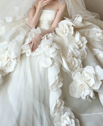 Ornate Strapless Beads Wedding Dress Handmade Flowers A-Line Bridal Dress GG6493