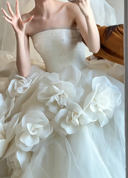 Ornate Strapless Beads Wedding Dress Handmade Flowers A-Line Bridal Dress GG6493