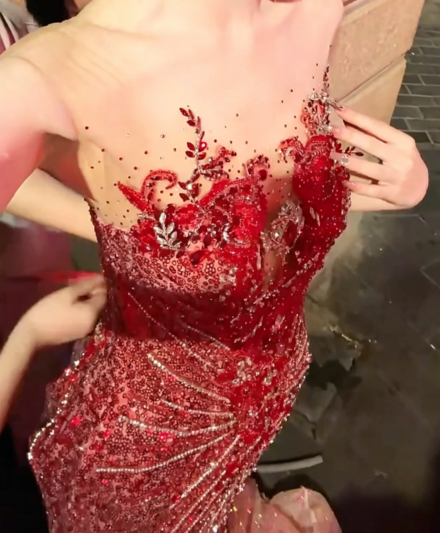 Romantic Illusion Neck Red Prom Dress Sequins Beaded Mermaid Evening Dress GG6501