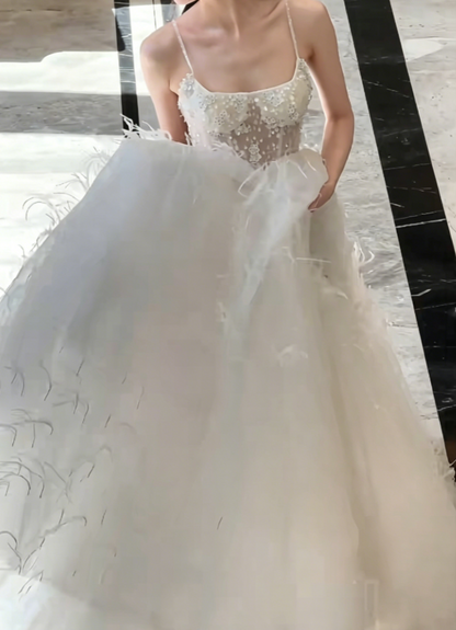 Trendy Spaghetti Straps Wedding Dress Feather Sequins A-Line Bridal Dress GG6537