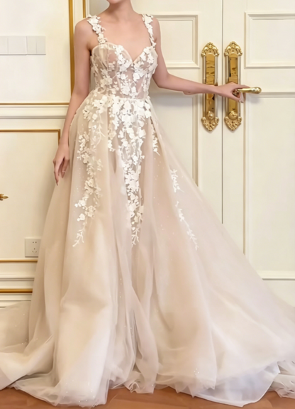 Ornate Spaghetti Straps Appliques Wedding Dress Tulle A-Line Bridal Dress GG6557