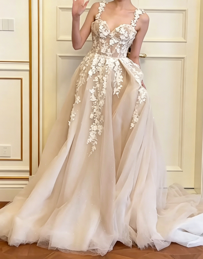 Ornate Spaghetti Straps Appliques Wedding Dress Tulle A-Line Bridal Dress GG6557