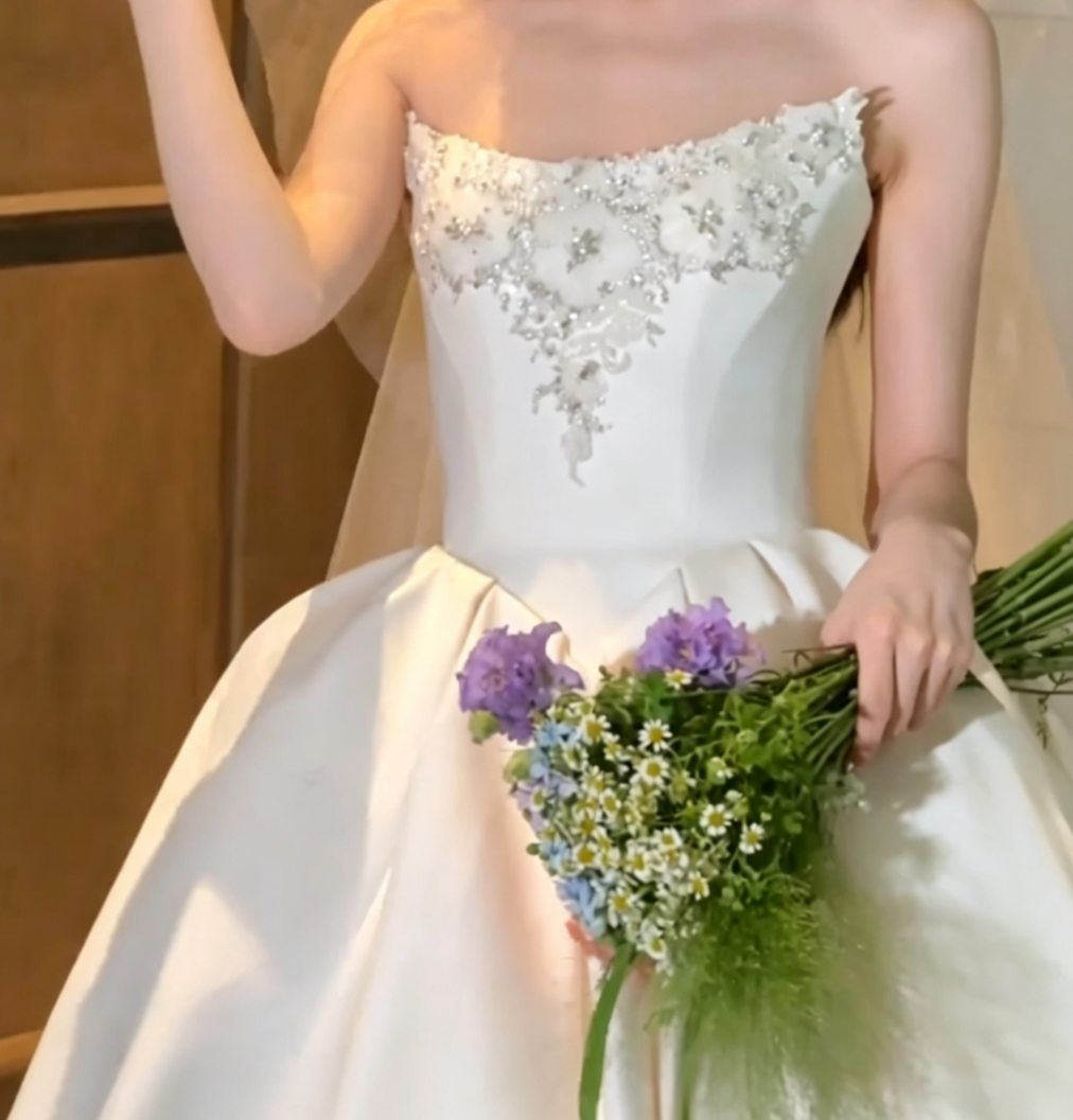 Chic Strapless Wedding Dress Beaded Satin A-Line Bridal Dress GG6598