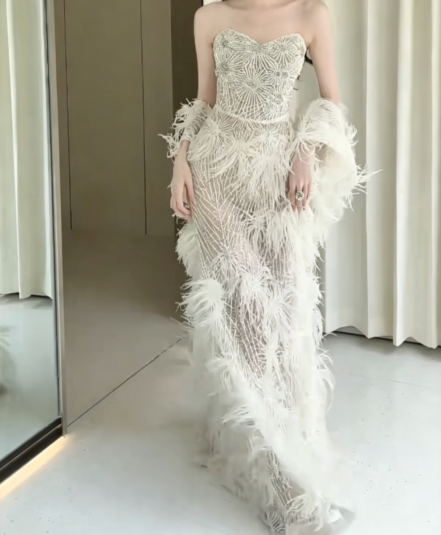 Playful Strapless Beaded Wedding Dress Feather A-Line Bridal Dress GG6607