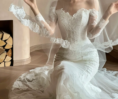 Graceful Off-Shoulder Appliques Wedding Dress Long Sleeve Mermaid Bridal Dress GG6624