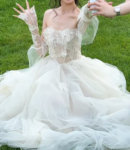 Chic Strapless Appliques Wedding Dress With Sleeves Tulle A-Line Bridal Dress GG6644