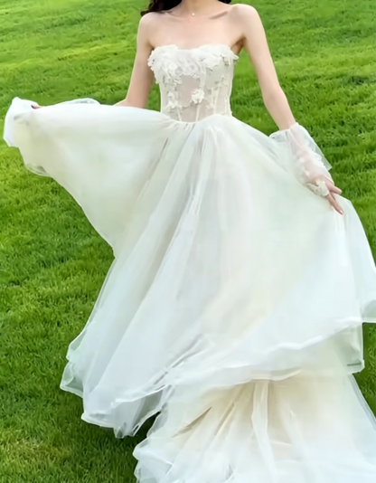 Chic Strapless Appliques Wedding Dress With Sleeves Tulle A-Line Bridal Dress GG6644