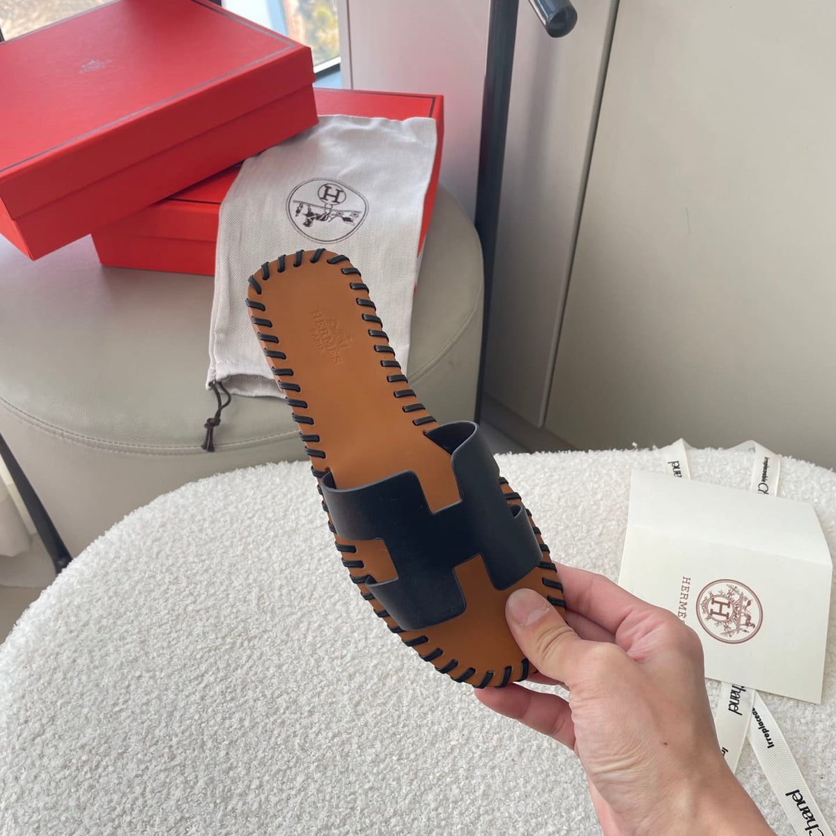 HERMÈS ORAN SANDALS STITCHING IN BLACK AND BROWN