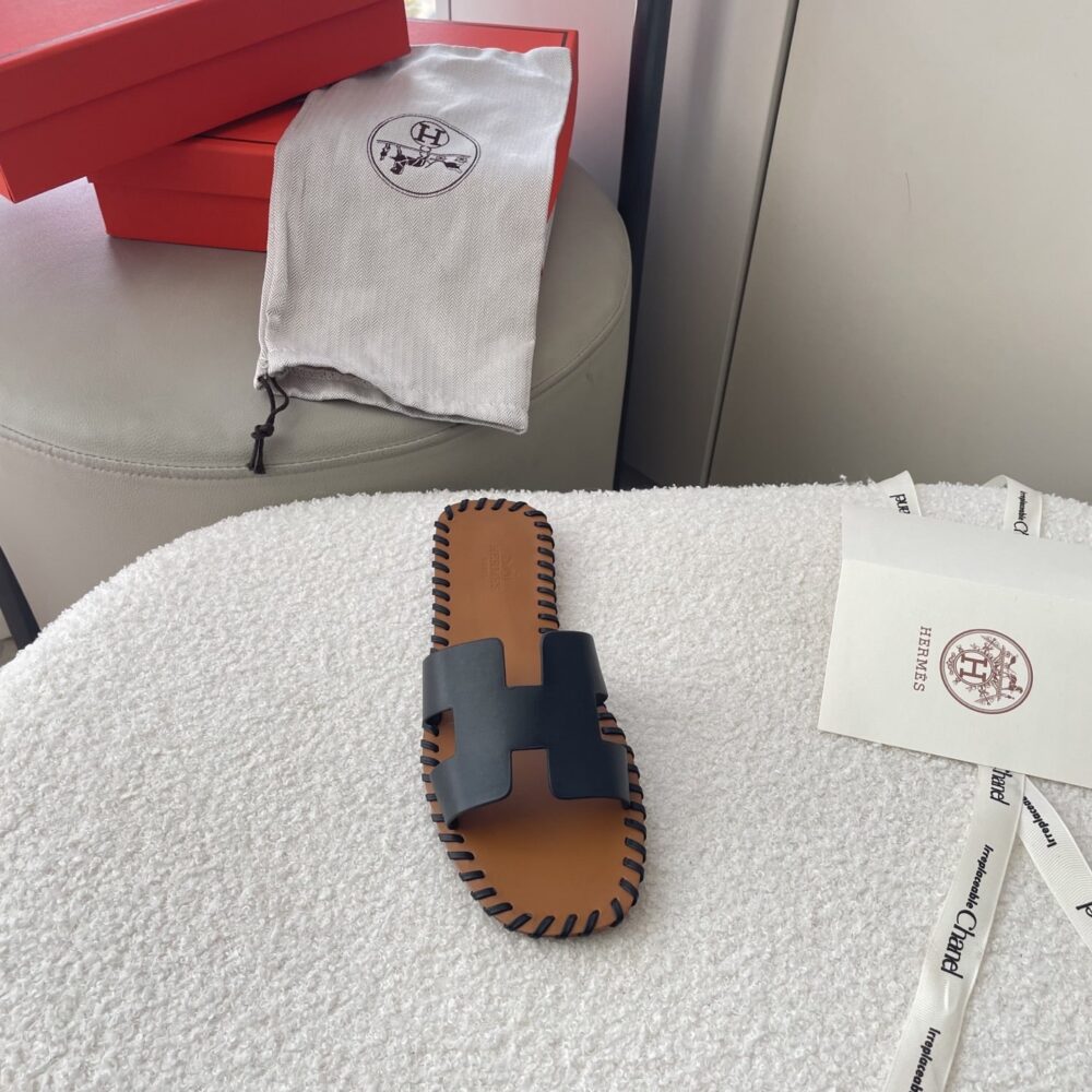 Hermes Oran Sandals Stitching In Black And Brown