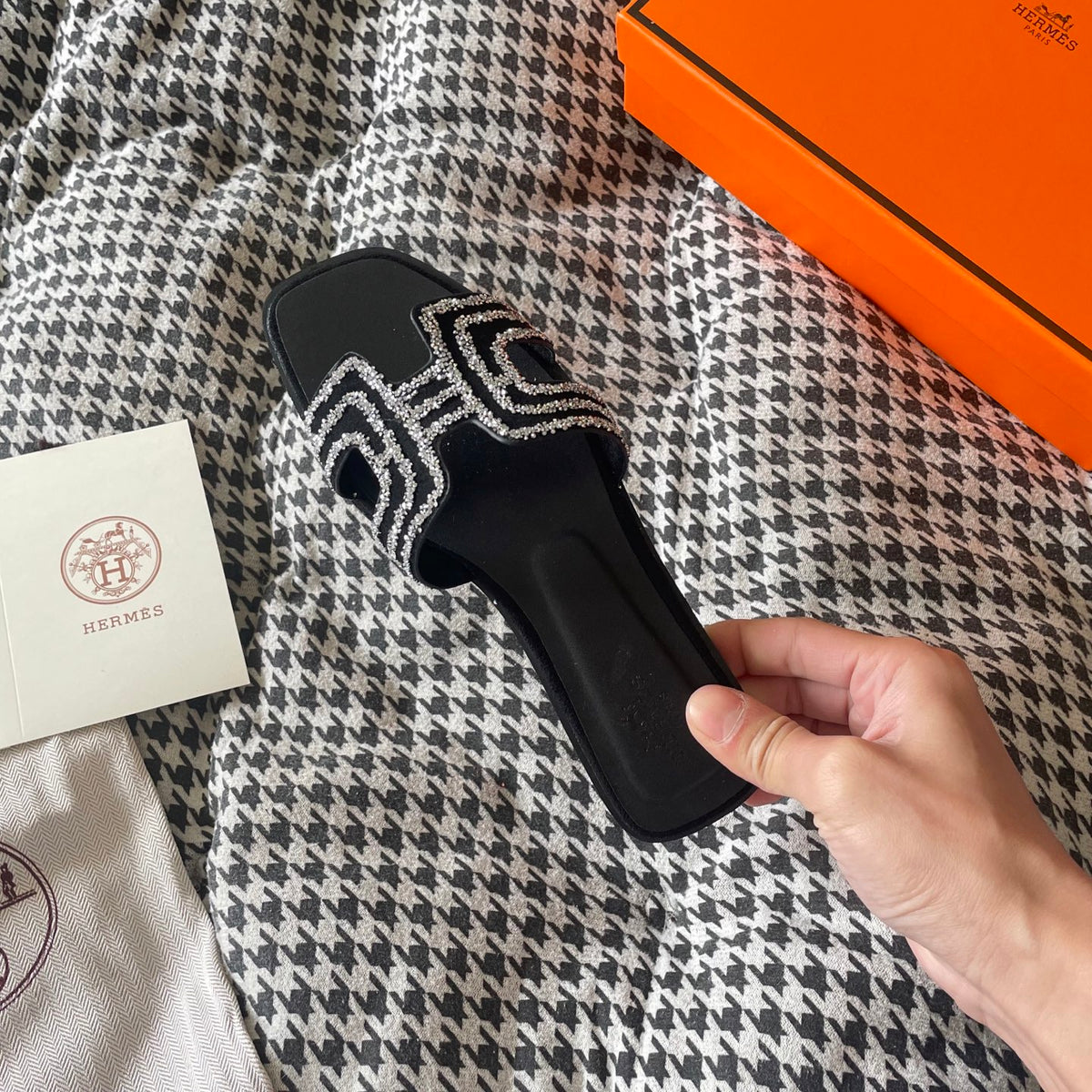 HERMES ORAN SANDAL CRYSTLE BLACK H212010Z 02360