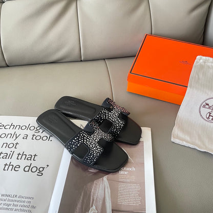 HERMES ORAN SANDAL NOIR H222108Z 02360