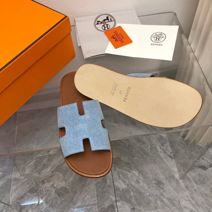Hermes Izmir Sandal Bleu Clair H221819ZHCB400