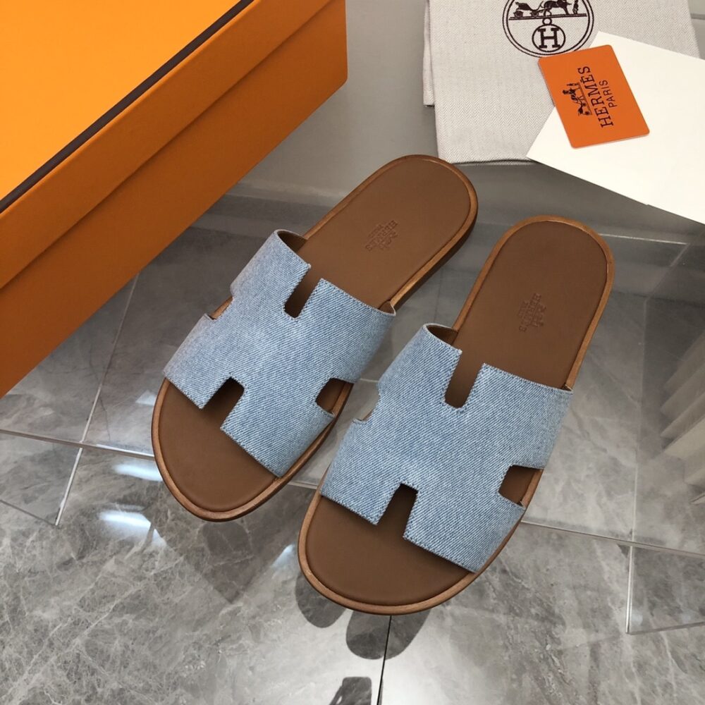 Hermes Izmir Sandal Bleu Clair H221819ZHCB400
