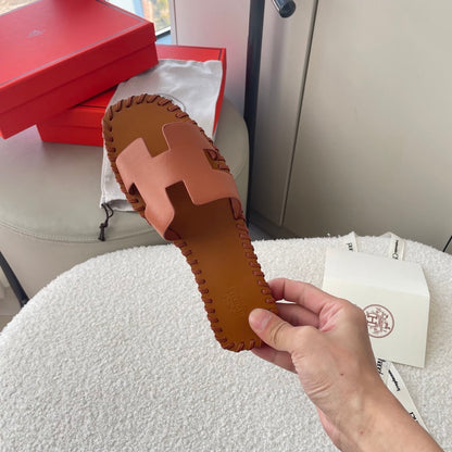 HERMÈS ORAN SANDALS STITCHING IN BROWN