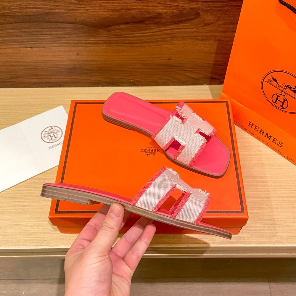 Hermes Oran Sandal Pink H231095Z C5350