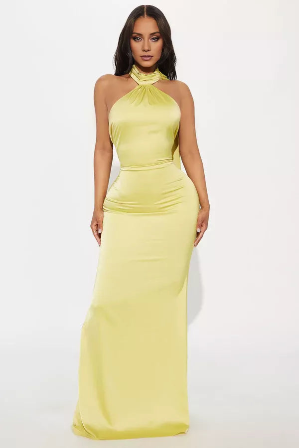 Hanging collar sleeveless strapless backless and floor length evening dress