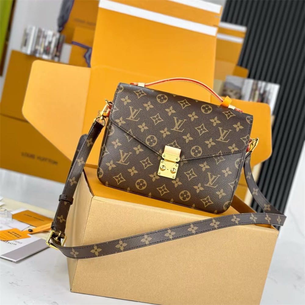 Louis Vuitton M44875 Pochette Métis