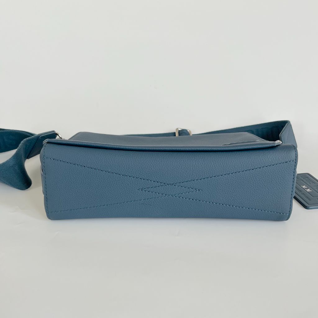 Louis Vuitton Blue Aerogram Messenger bag