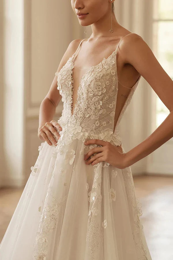 Deep V-neck lace decal bohemian wedding dress