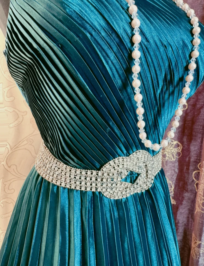 Vintage One Shoulder Peacock Blue Satin Pleated Beaded A Line Long Party Dress Prom Gowns SP1950