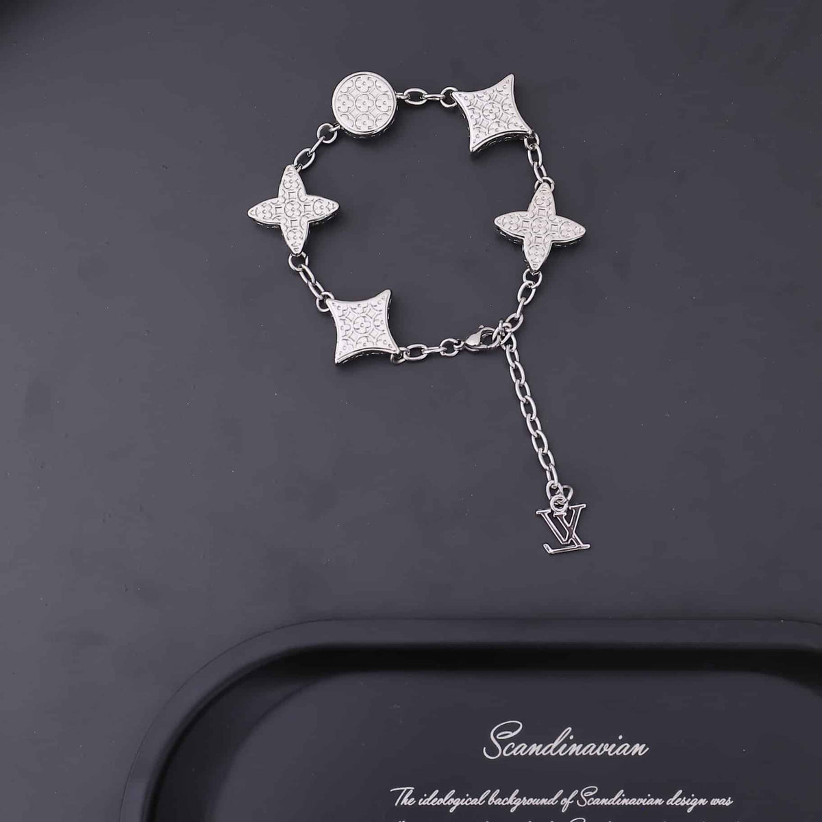 LOUIS VUITTON MONOGRAM BIG PARTY BRACELET M0955A
