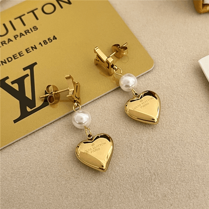 Louis Vuitton LV Heart Earrings Gold M01011