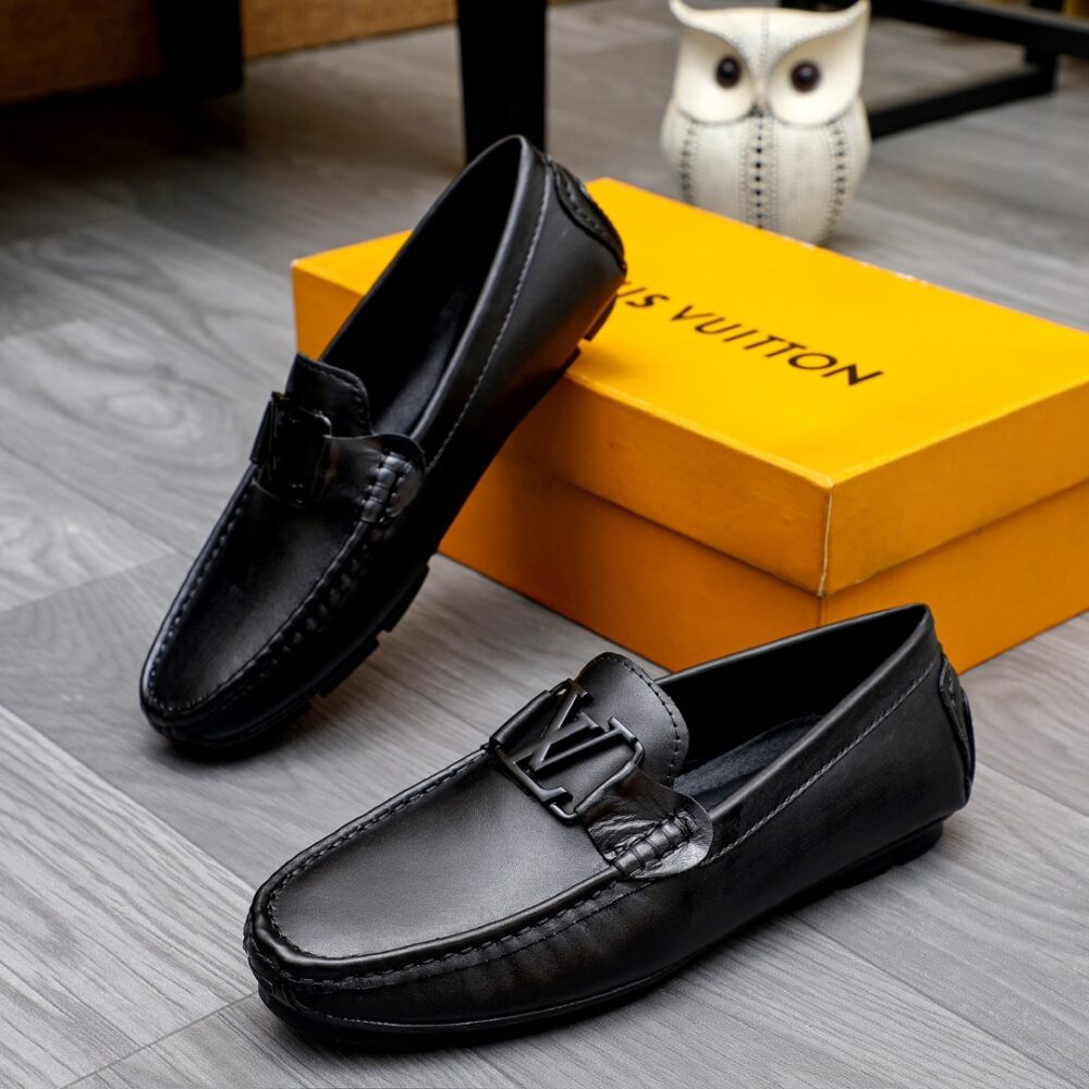 Louis Vuitton Loafer Matte Leather With LV Logo In Black