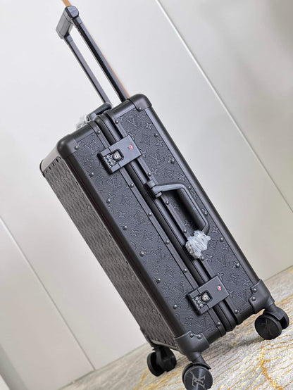 Louis Vuitton Horizon Rolling Trunk Suitcase Monogram Eclipse Coated Canvas Black 55Cm