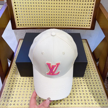 Louis Vuitton LV Signature Baseball Cap Beige M7289L