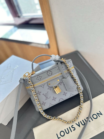 Louis Vuitton M12427 Vanity Chain Pouch
