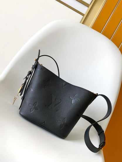 Louis Vuitton M13480 All In BB