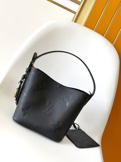 Louis Vuitton M13480 All In BB