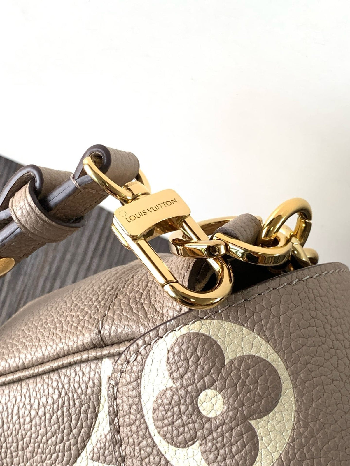 Louis Vuitton M45836 Favorite