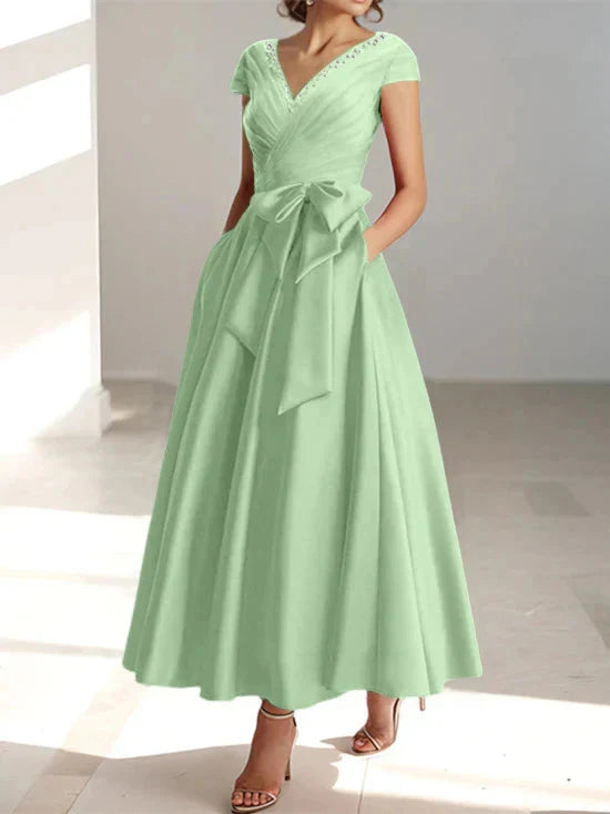 Wonderful A-line/Princess V-neck Short Sleeve Back Zip pocket Mother Of The Bride Dress