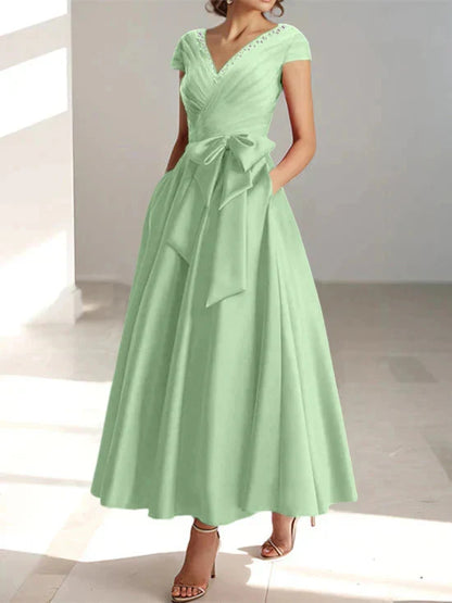Wonderful A-line/Princess V-neck Short Sleeve Back Zip pocket Mother Of The Bride Dress