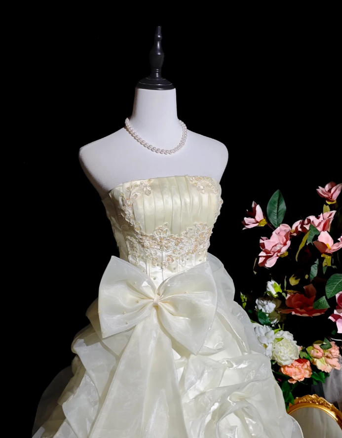 Elegant Strapless Organza Pleated Beaded Ball Gown Sweet 15 Dress Quinceanera Dress