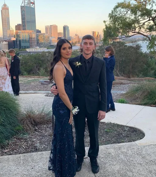 Pretty Spaghetti Straps V Neck Tulle Sequin Mermaid Evening Dress Navy Blue Long Wedding Guest Dress SP1322