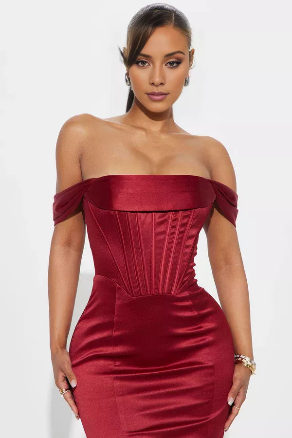 Off shoulder collar sleeveless backless mermaid and floor length evening dress