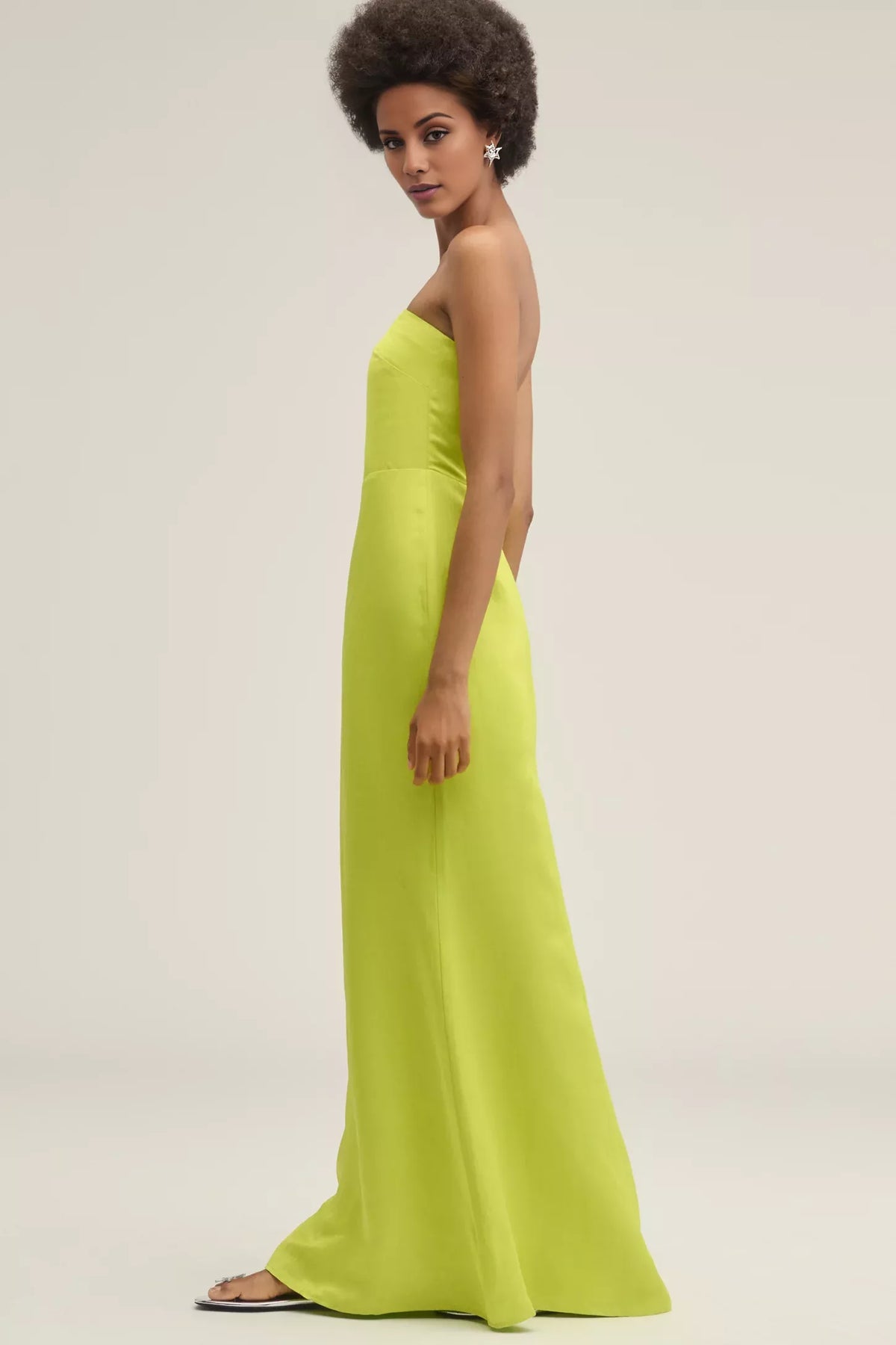 Off shoulder collar sleeveless strapless backless and floor length Prom dress