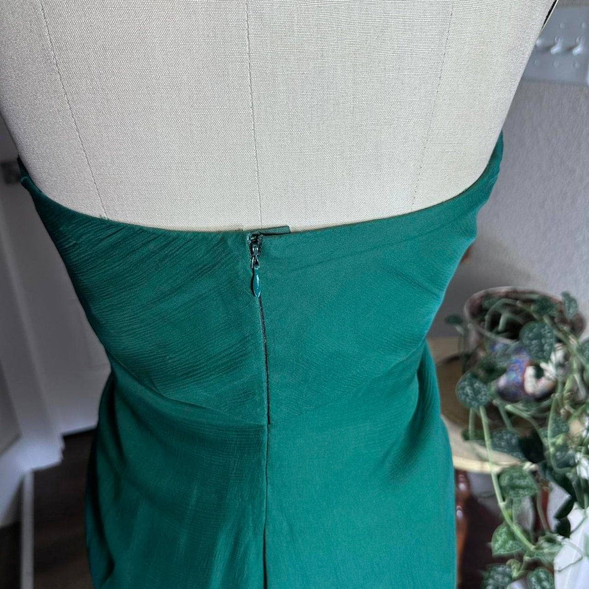 Girlhomeshops--Strapless green simple fashionable short satin formal homecoming dress gh5502