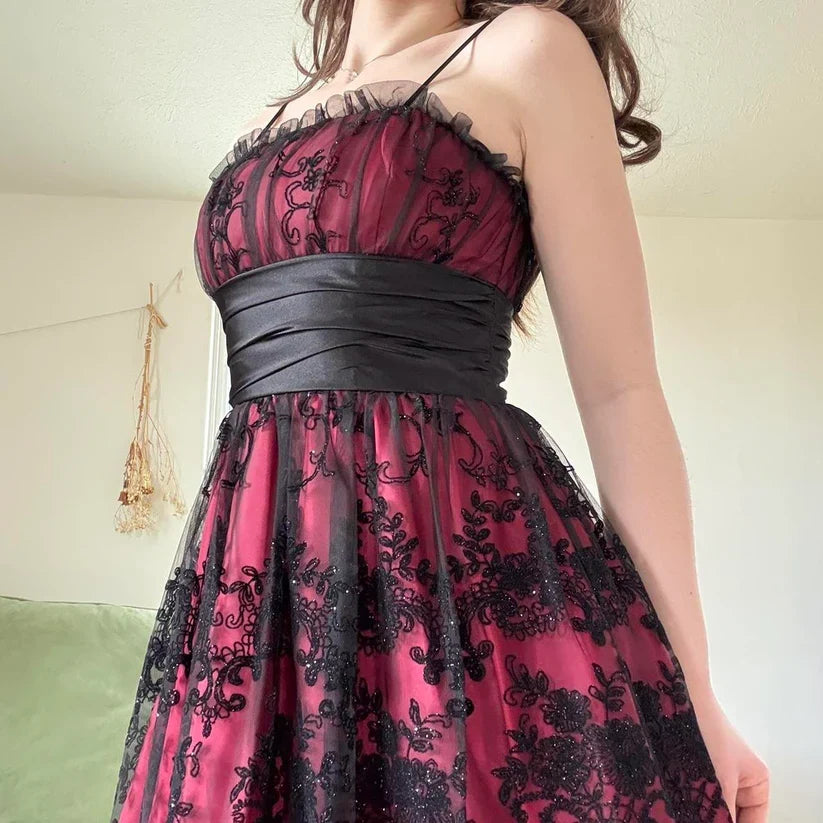 Retro Burgundy Spaghetti Strap Applique Sequin Design A-line Chiffon Satin Party Dress Homecoming Dress TP4092
