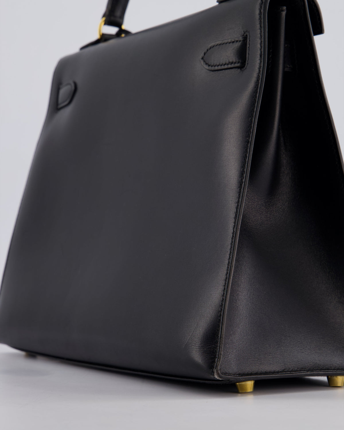 Hermès Vintage Kelly 32cm Sellier Bag in Noir Box Calf Leather with Gold Hardware