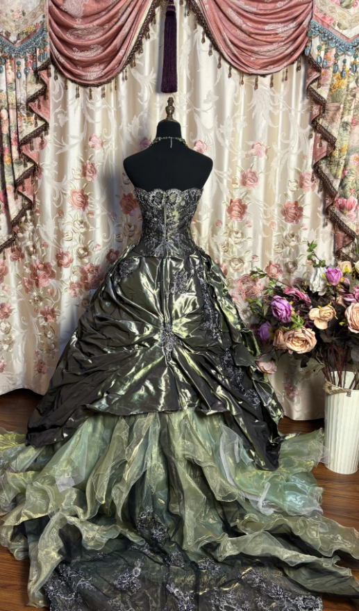 Retro Olive Green Strapless Satin tulle Appliques Beaded Ball Gown Formal Birthday Quinceanera Dress