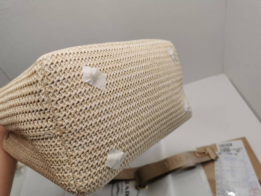 Prada Raffia Tote Bag In Beige 29Cm