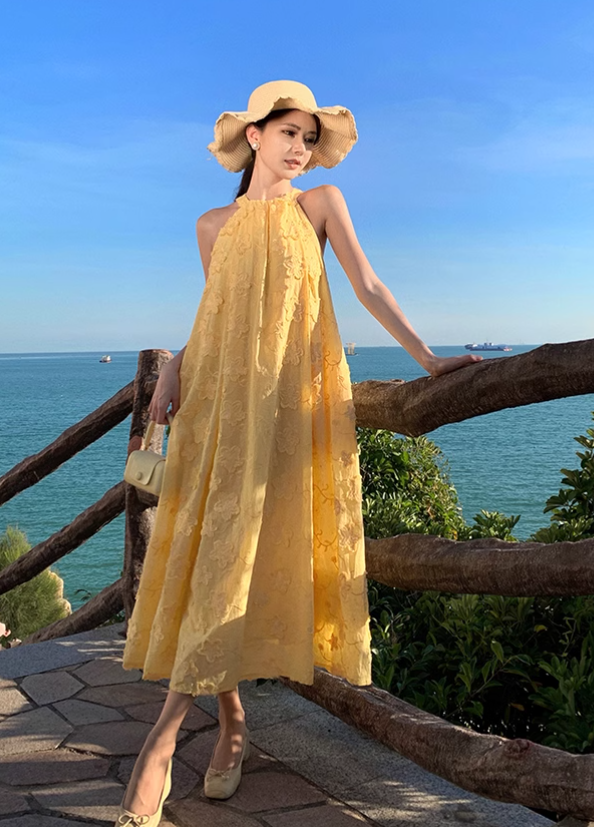 Simple Fashion Women Yellow Floral Design A-Line Halter Dress TP3087